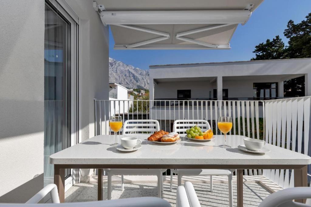 Villa Anchor Baska Voda Exterior photo